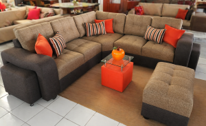 MUE-MOD-L-008 ESQUINERO ASIENTO BRAZO MARRON CAFE